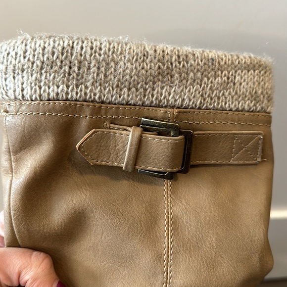 Call it Spring faux leather boots. Size 7 - Picture 5 of 5